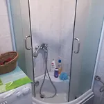 Sara *