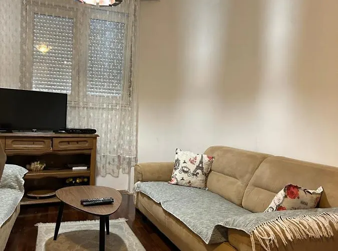 Διαμέρισμα Sara *